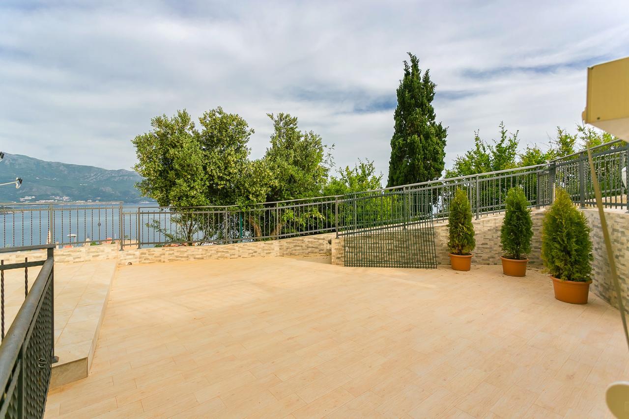 Albina Star Apartment *